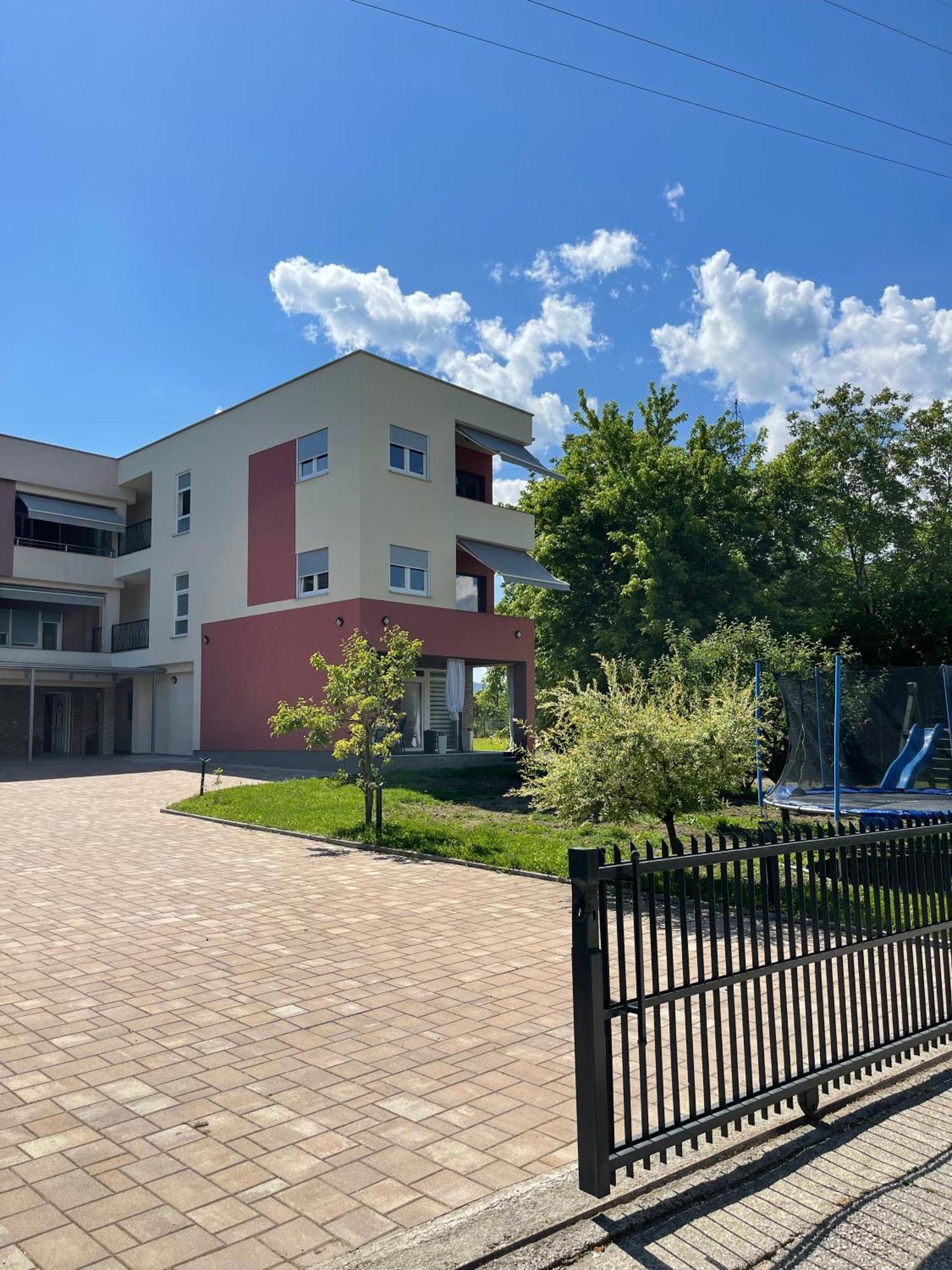 Apartment Vila Tara Бихач Экстерьер фото
